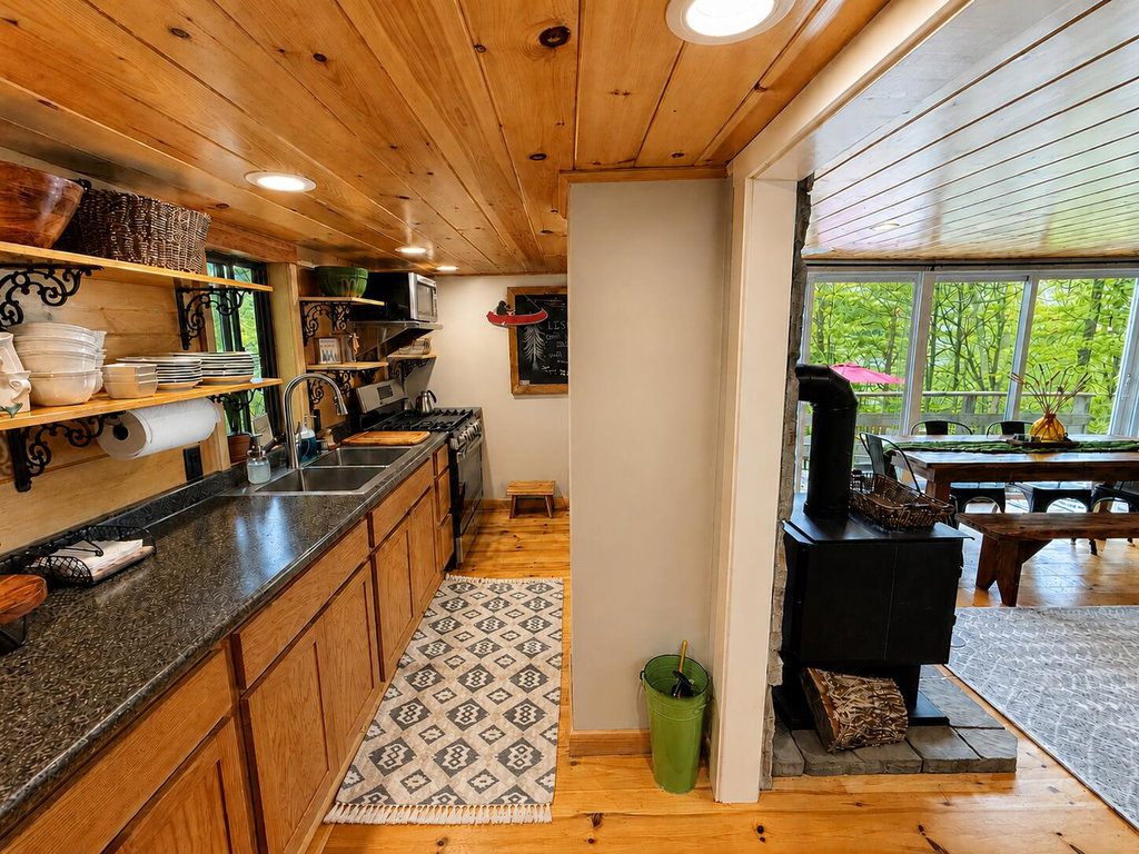 Cozy Kitchen and Dining Area