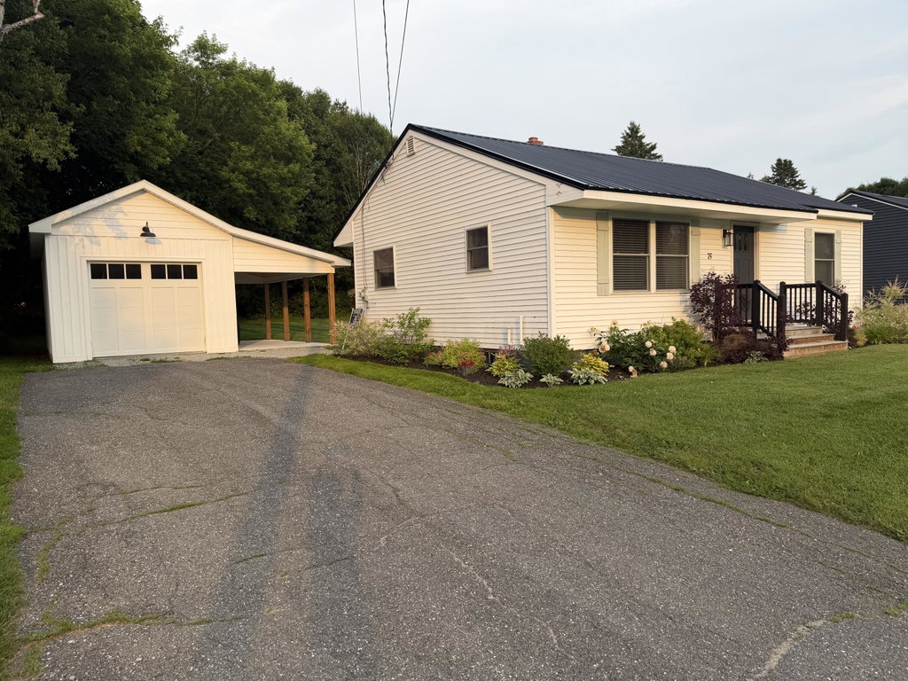 75 Dupont Drive Presque Isle