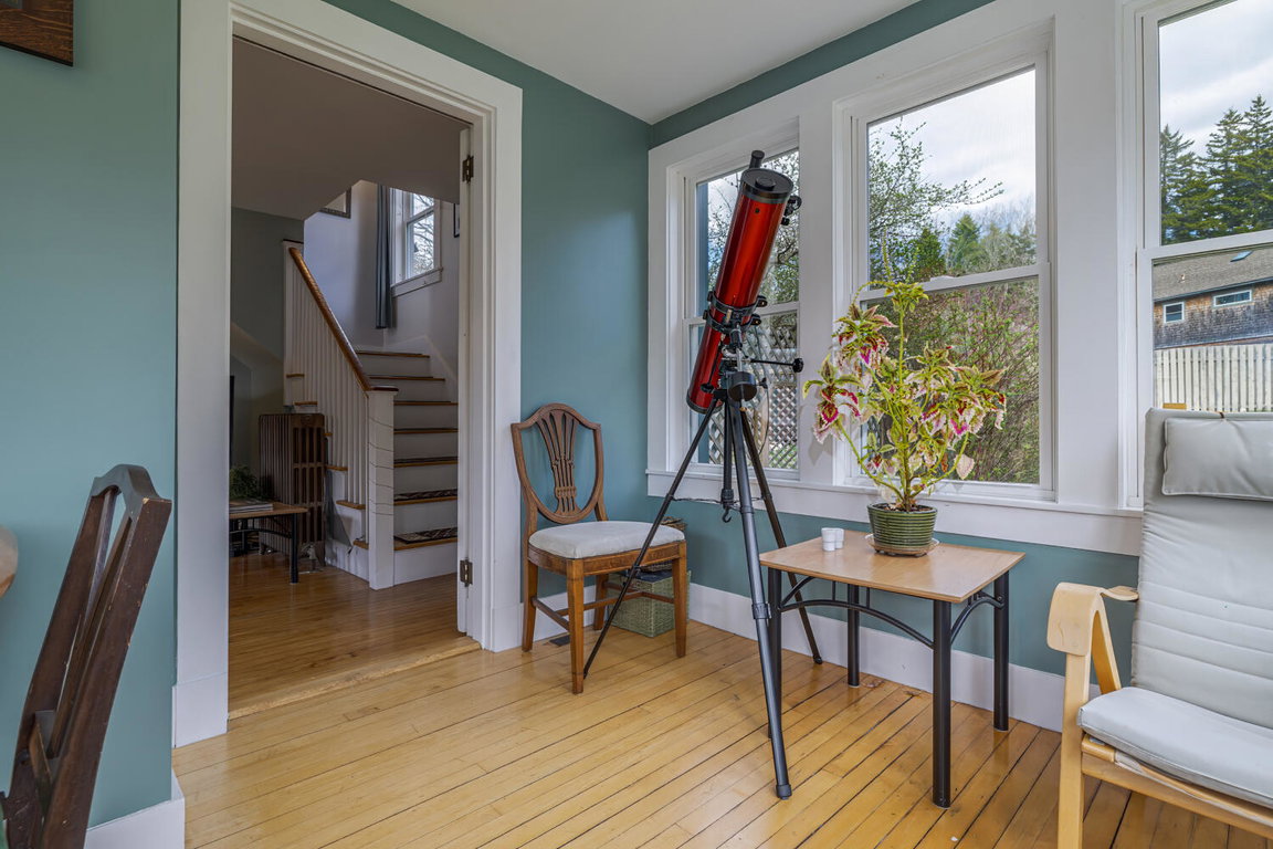 22- Sun Room to Stairs 30-One Upper Dunb
