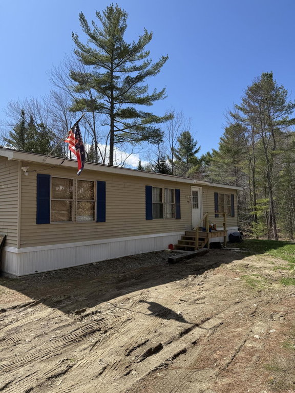 96 & 104 Durgin Road Paris