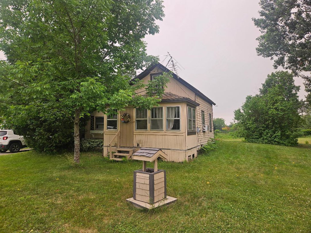 1208 Moosehead Trail Highway Dixmont