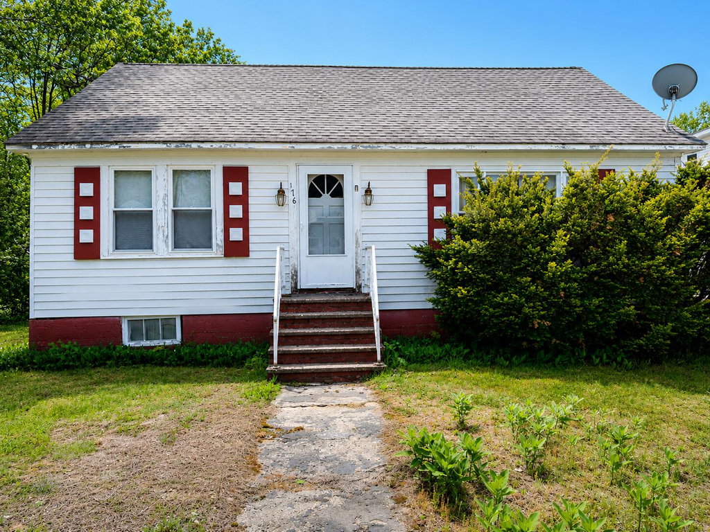 176 Bowdoin Street Millinocket
