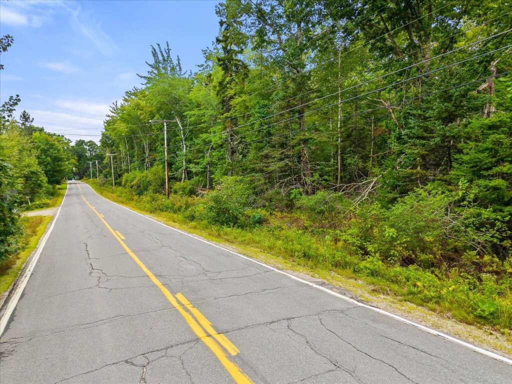 03-East Side Road