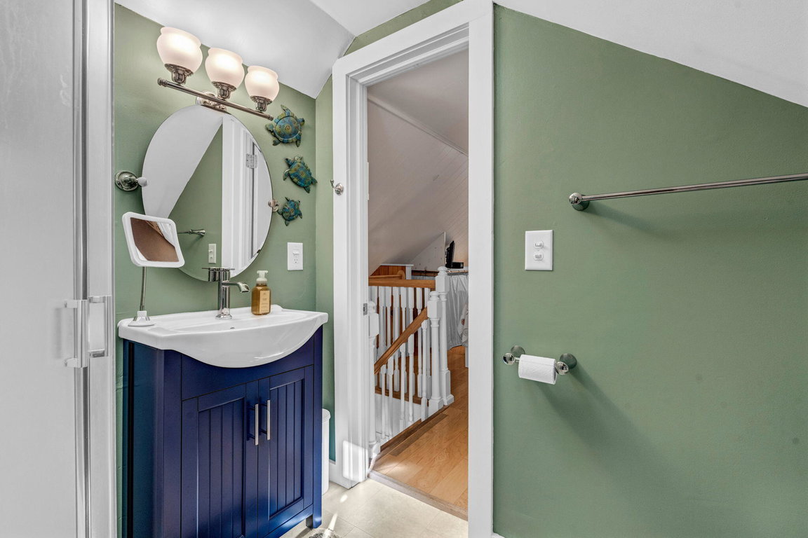 5-web-or-mls-45-cromwell-harbor-rd