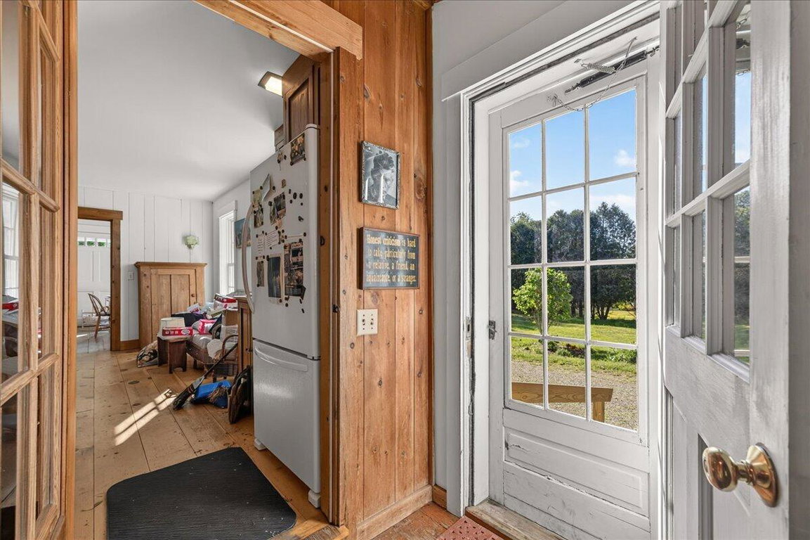 25-521 Morgan Bay Rd-51