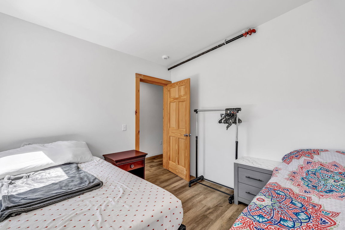18-web-or-mls-14-cottage-st