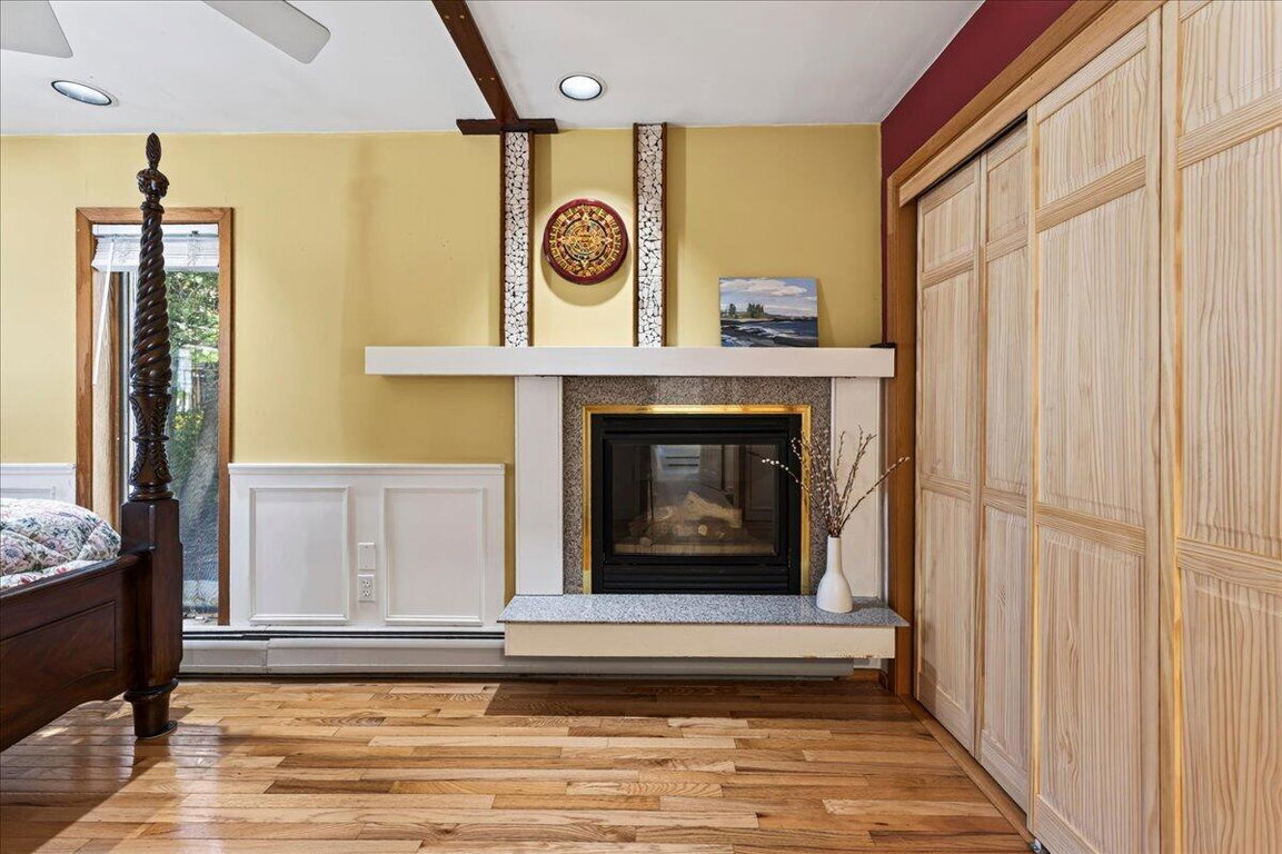 61-107 Ledgelawn Ave (76 of 96)