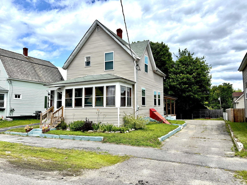 29 Katahdin Avenue Millinocket