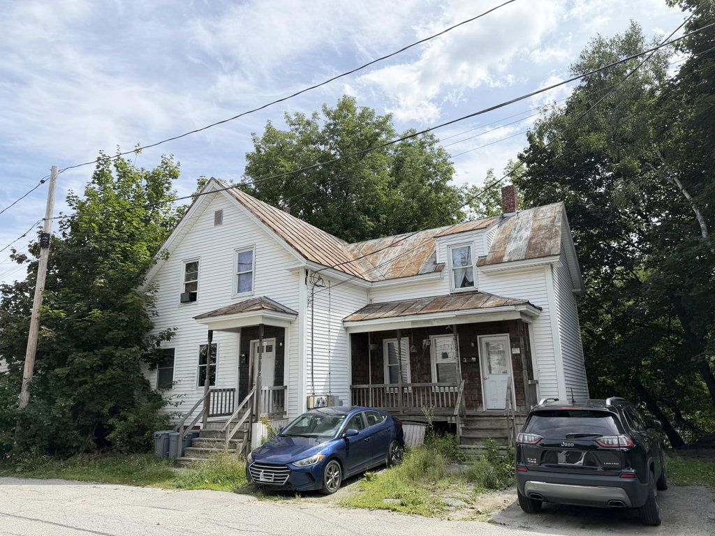 2 Swan Street Waterville
