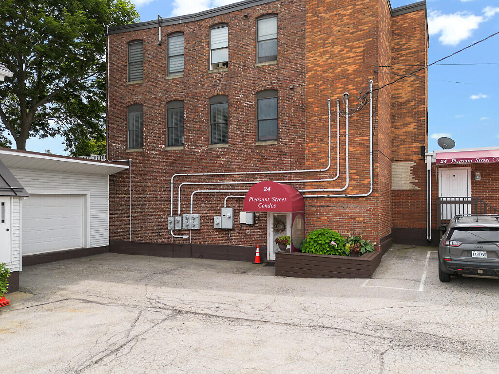 24 Pleasant Street Bangor