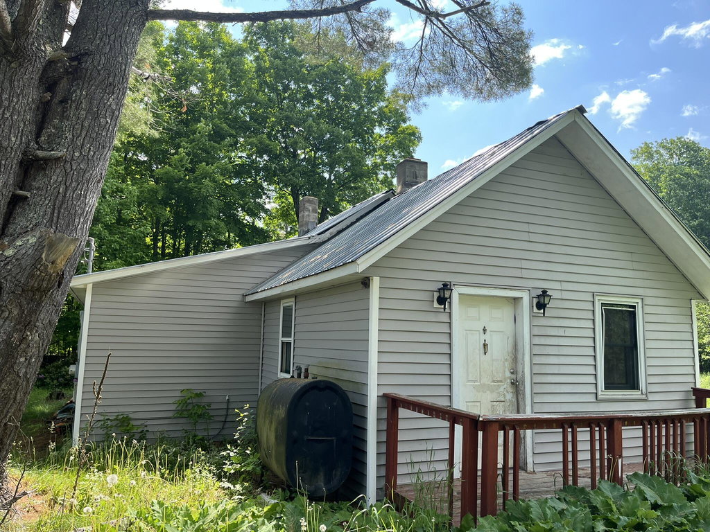 700 Warren Hill Road Palmyra