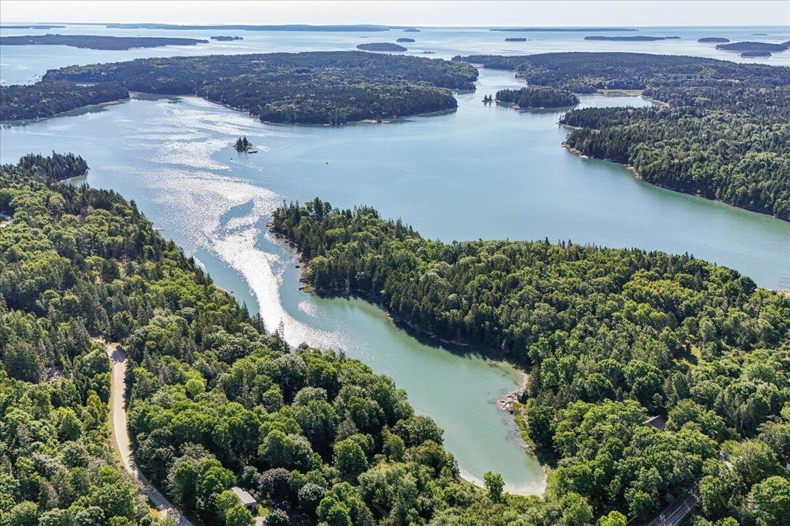 77-21 Warren Point Dr.-79