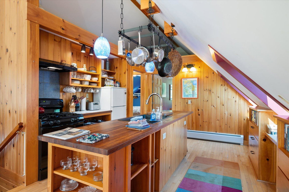 Cottage - 2nd floor kitchen