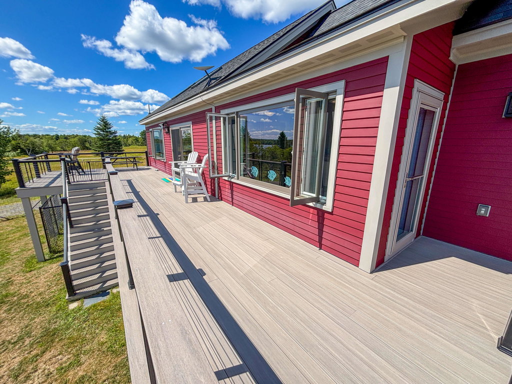 Deck (6)