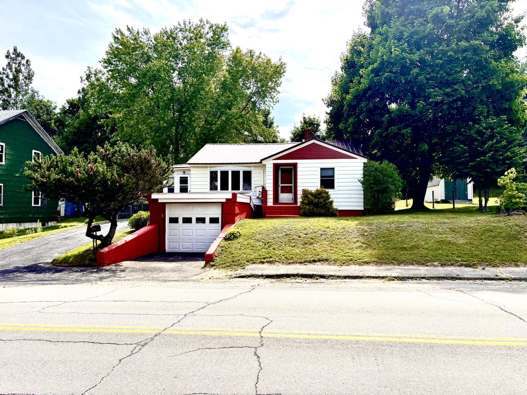 244 Bates Street Millinocket