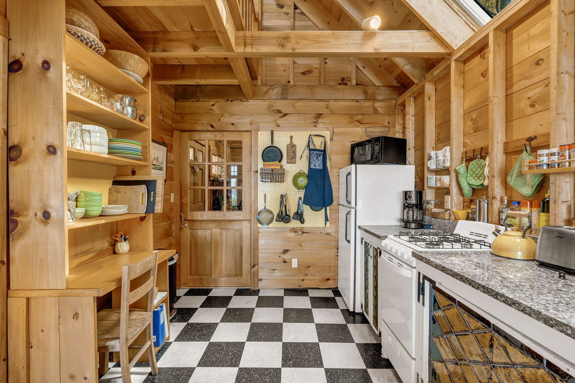 38-web-or-mls-11-colwell-ln