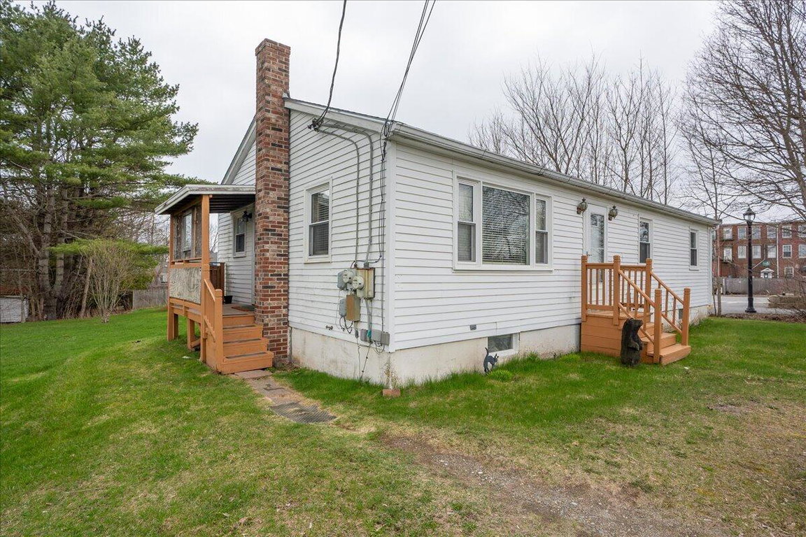 7 Watts Lane Thomaston