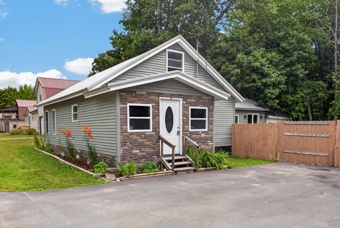 15 Pleasant Street Howland
