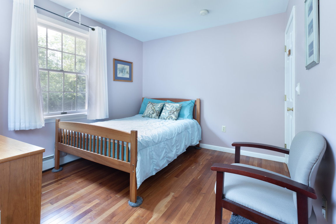 downstairs bedroom 2