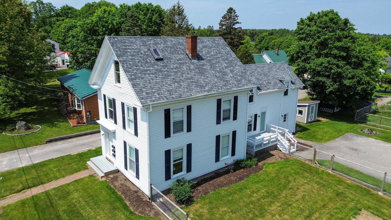 11 Gardner Avenue Machias