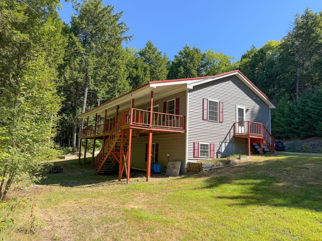 700 Webb Cove Drive Lowell