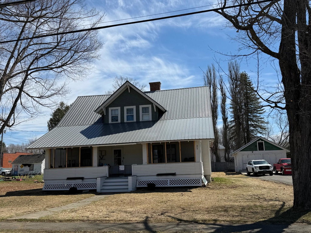 21 Bowdoin Street Houlton