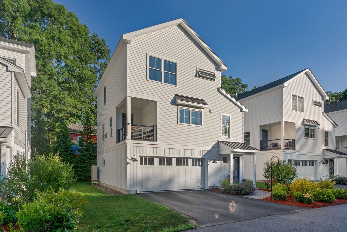 284 Bradley Street Saco