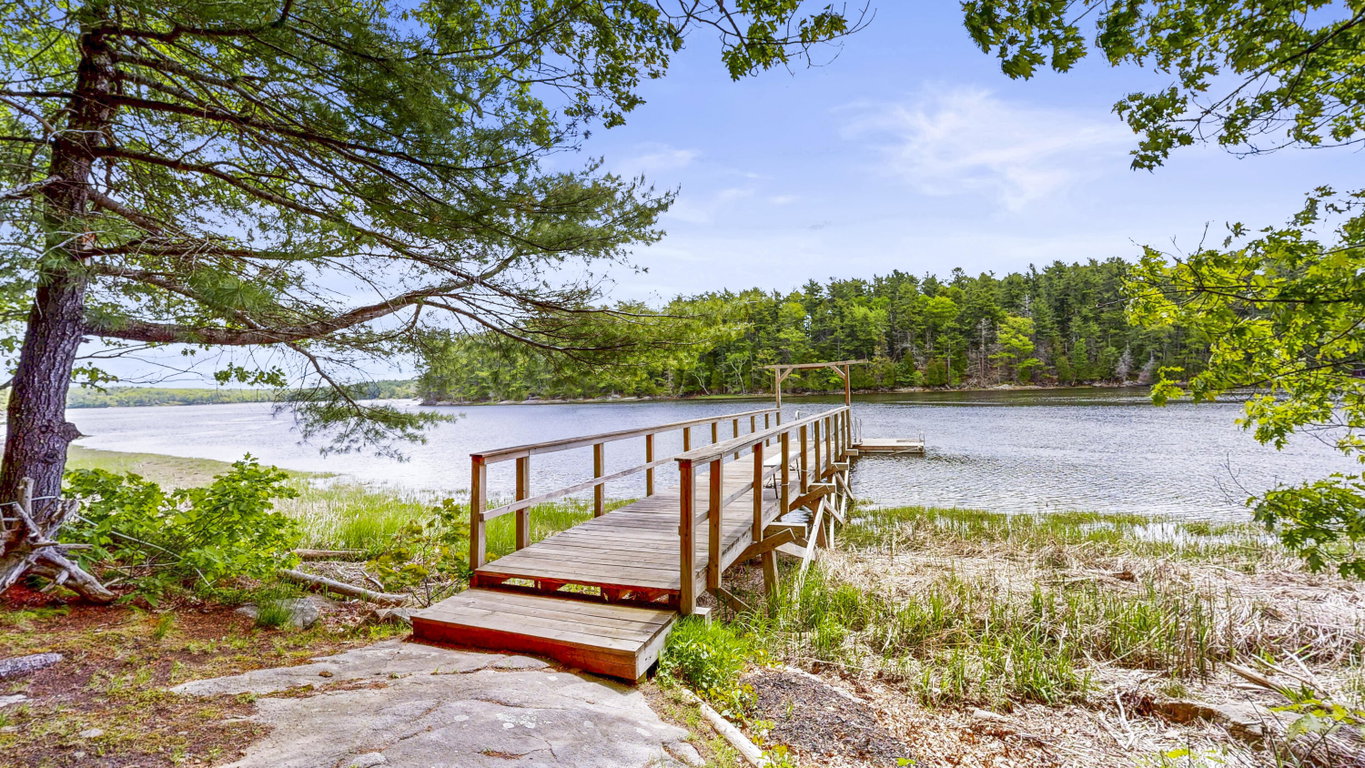82 Rogers Neck Phippsburg