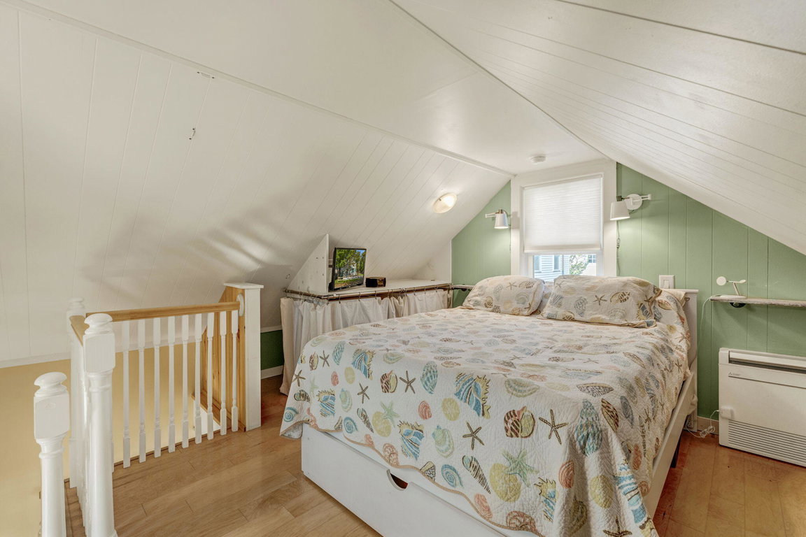 3-web-or-mls-45-cromwell-harbor-rd