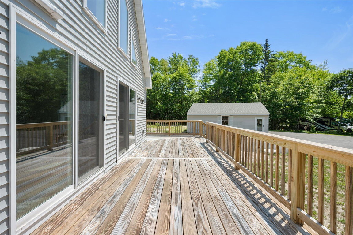 23-43 Nutting Ln