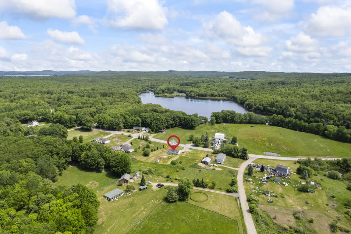 210 Collins Mills Road West Gardiner
