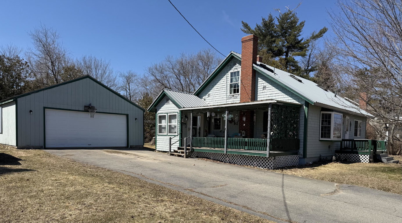 9 Summit Street Baileyville