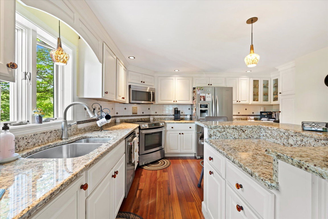 21-Kitchen