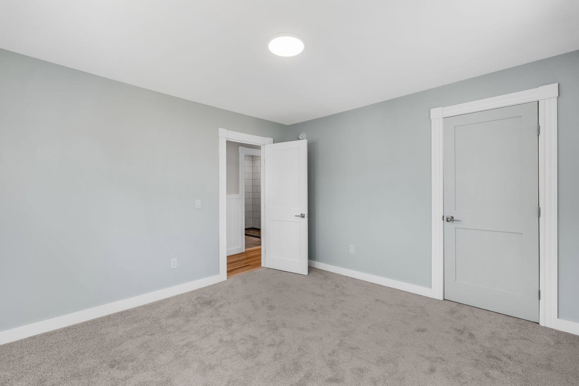 20-web-or-mls-54-greeley-ave