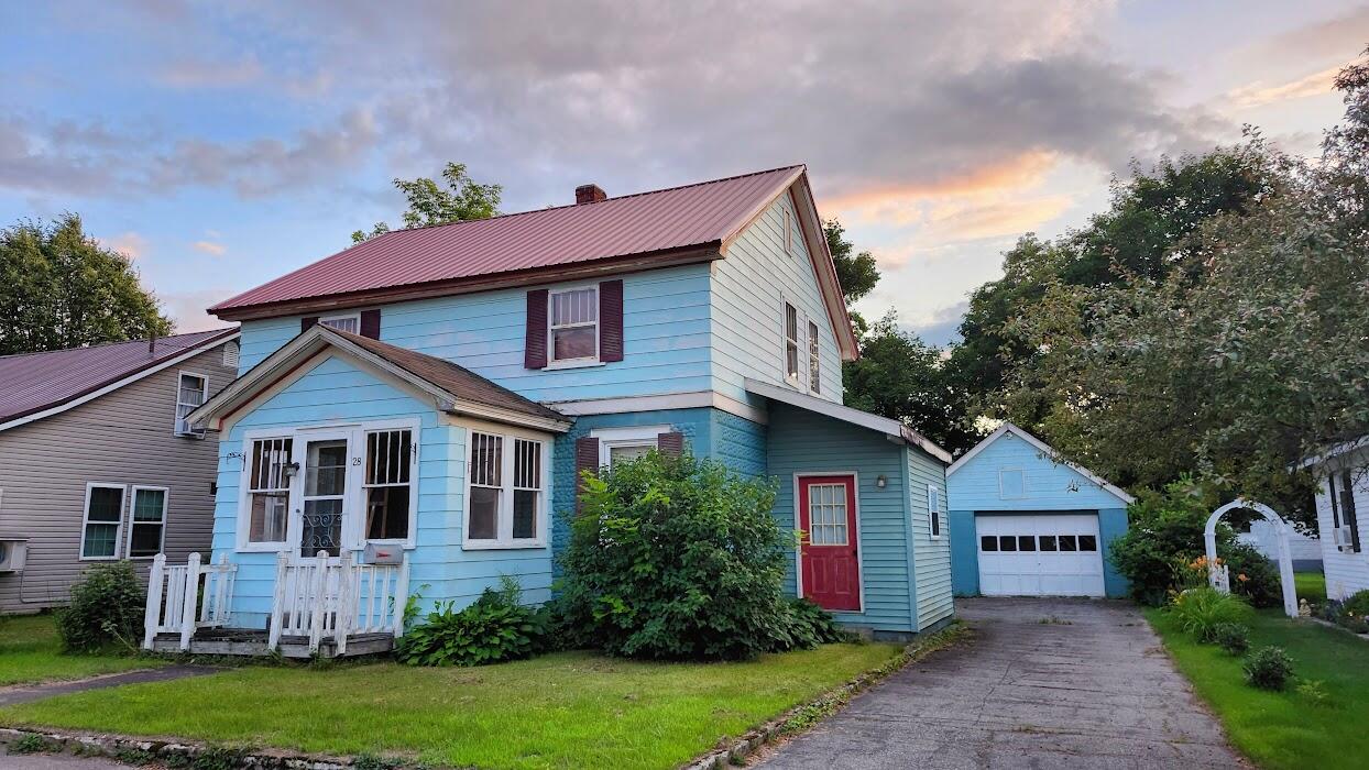 28 Eastland Avenue Millinocket