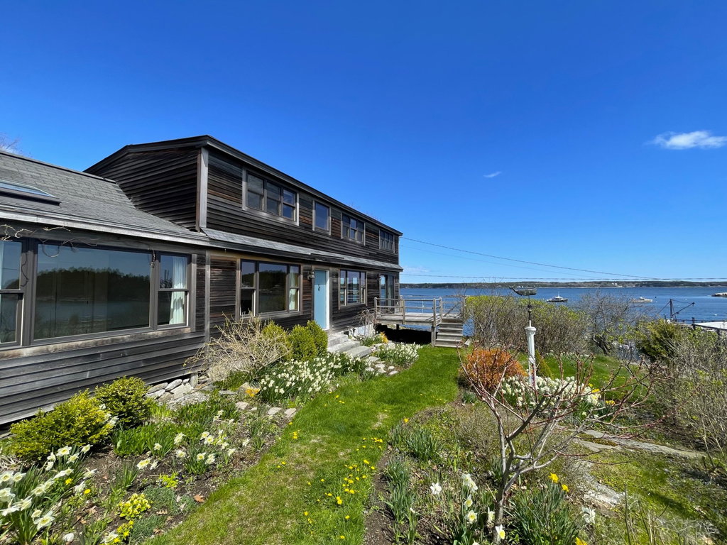 1442 Five Islands Road Georgetown