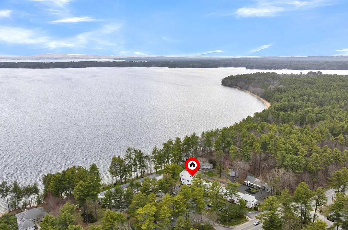 1112 Roosevelt Trail Windham