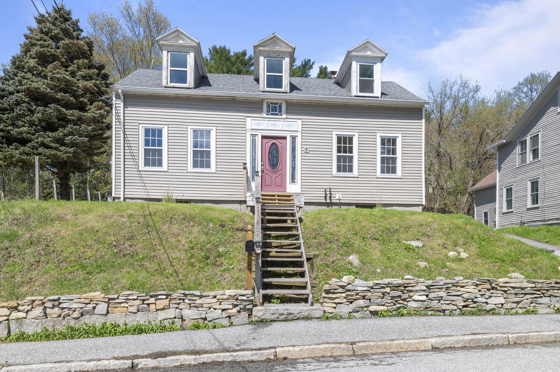 7 Spring Street Hallowell