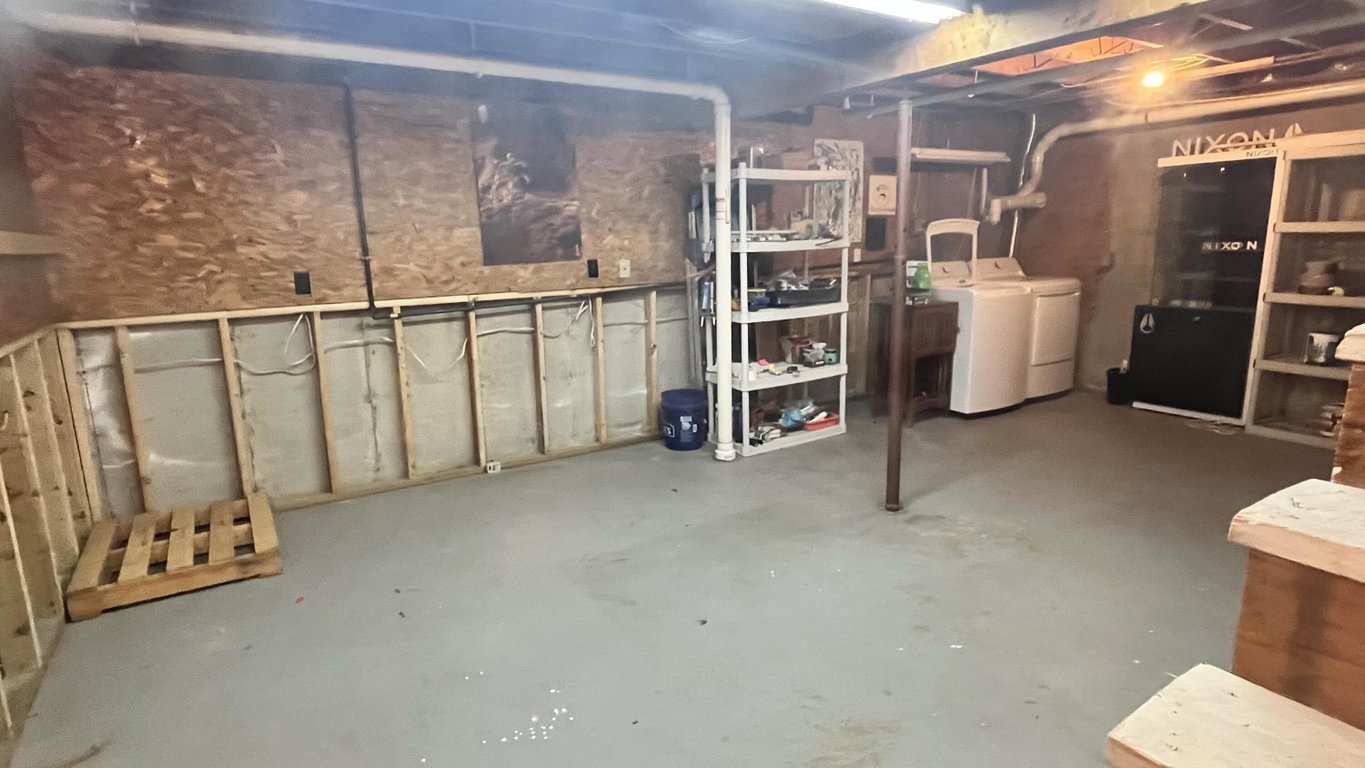 Spacious, dry basement