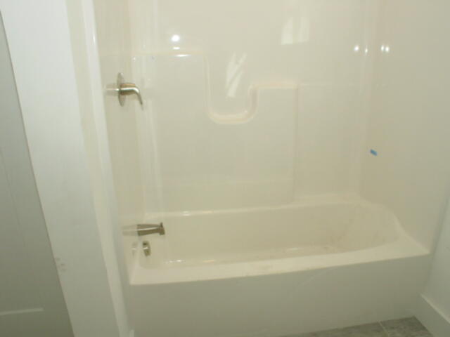 Full bath common