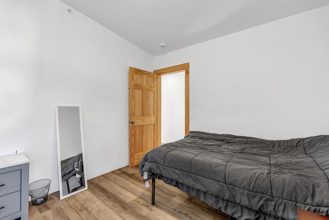 21-web-or-mls-14-cottage-st
