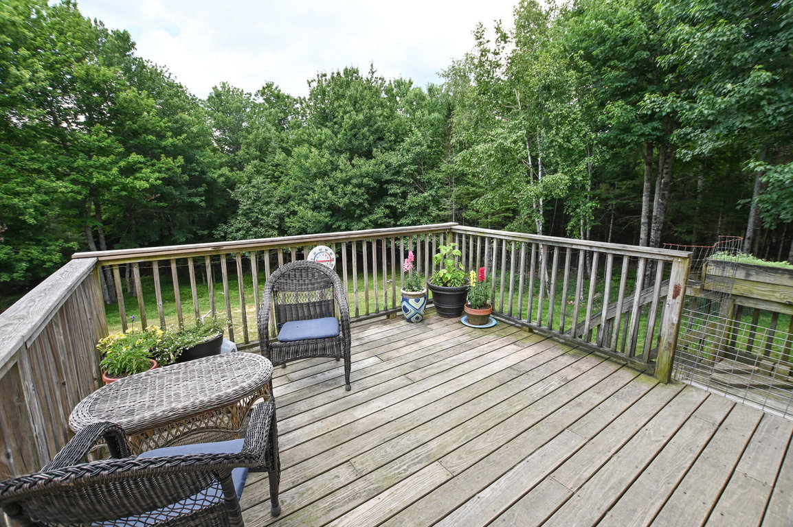 Deck Off Dining Area