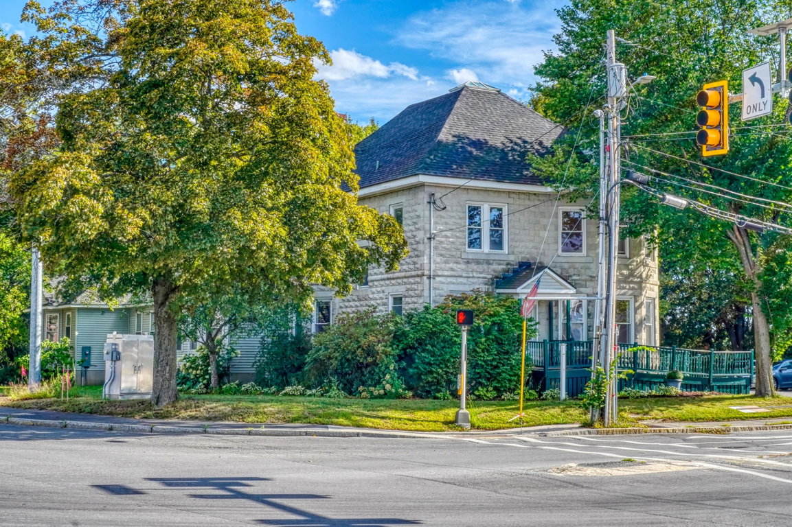 36 Silver Street Waterville