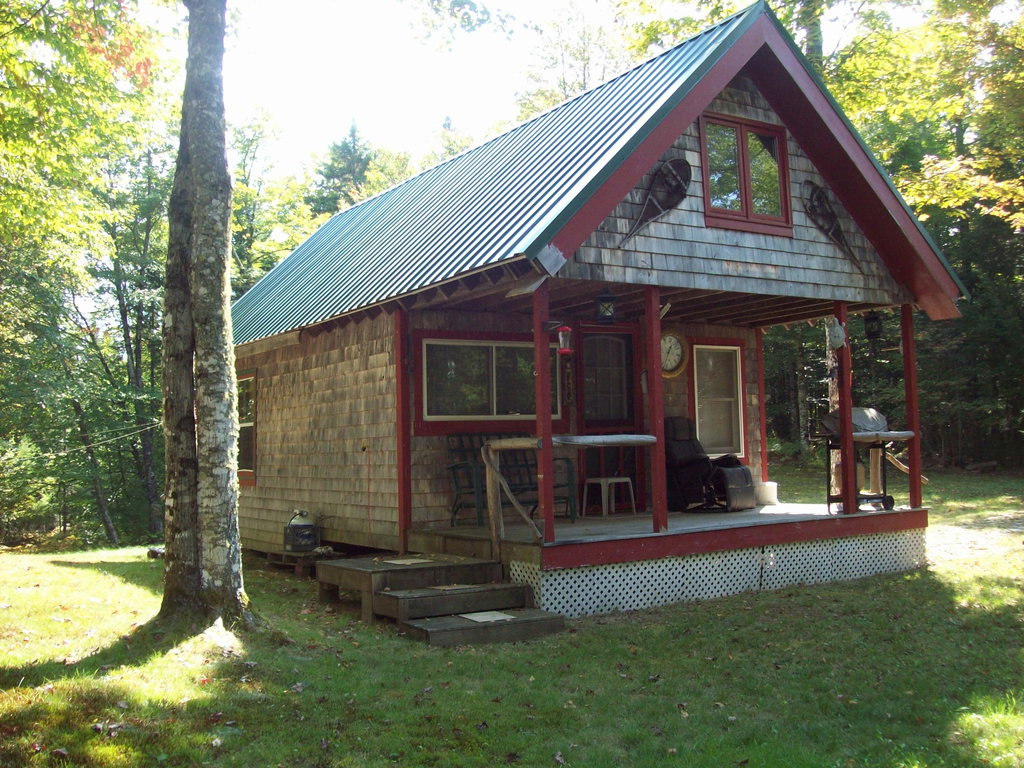 200 Hale Farm Road Lee