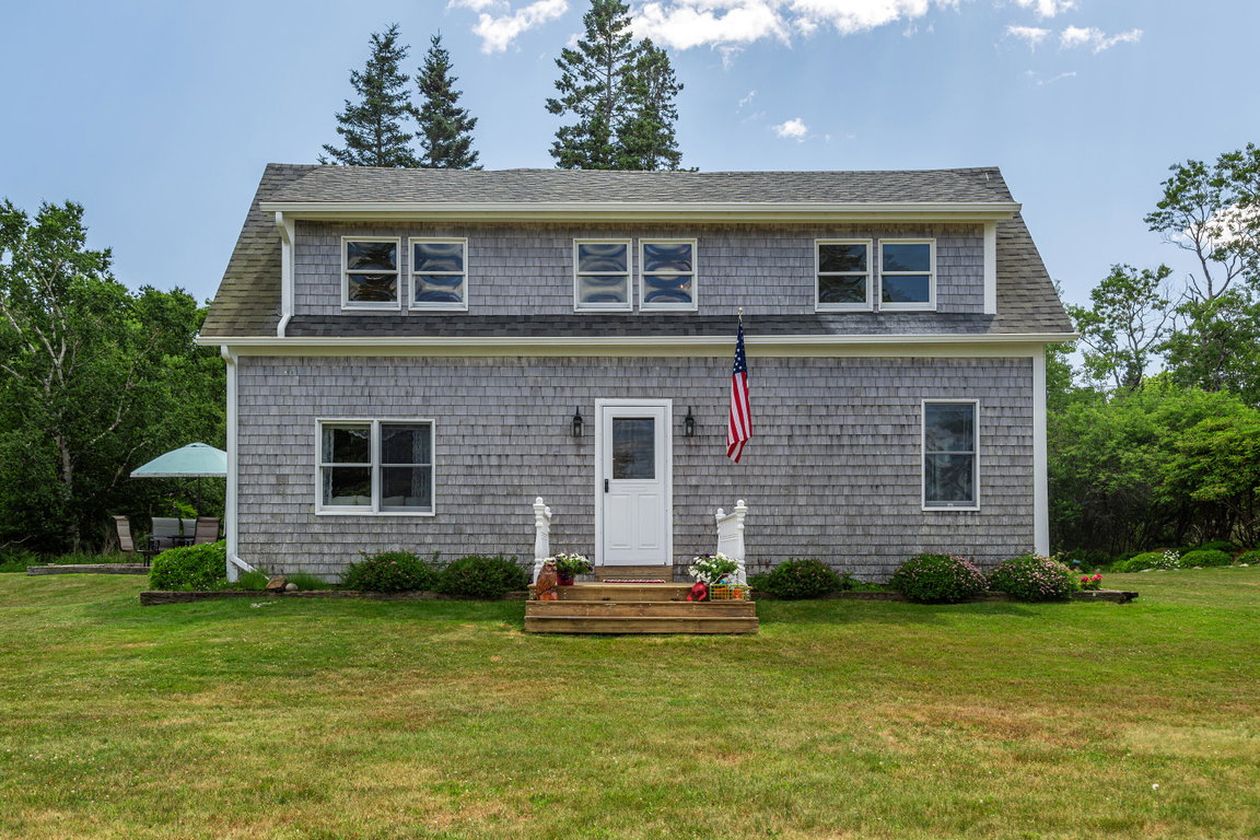 8-Youngs-Point-Exterior-4