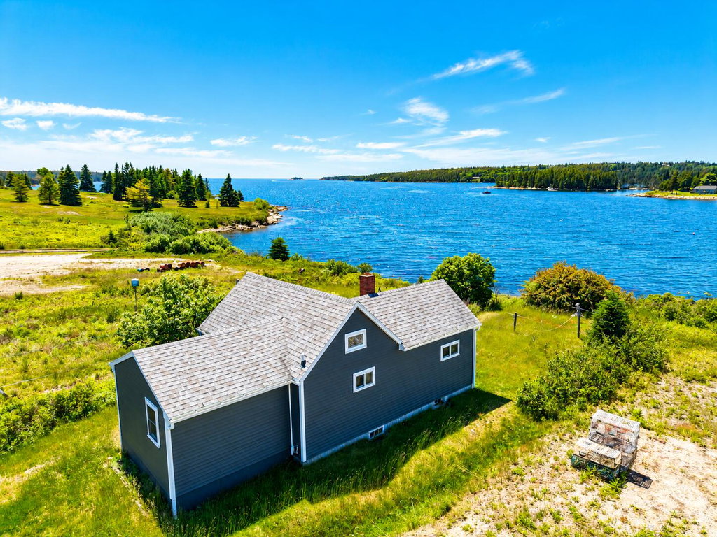 102 Sargent Street Winter Harbor