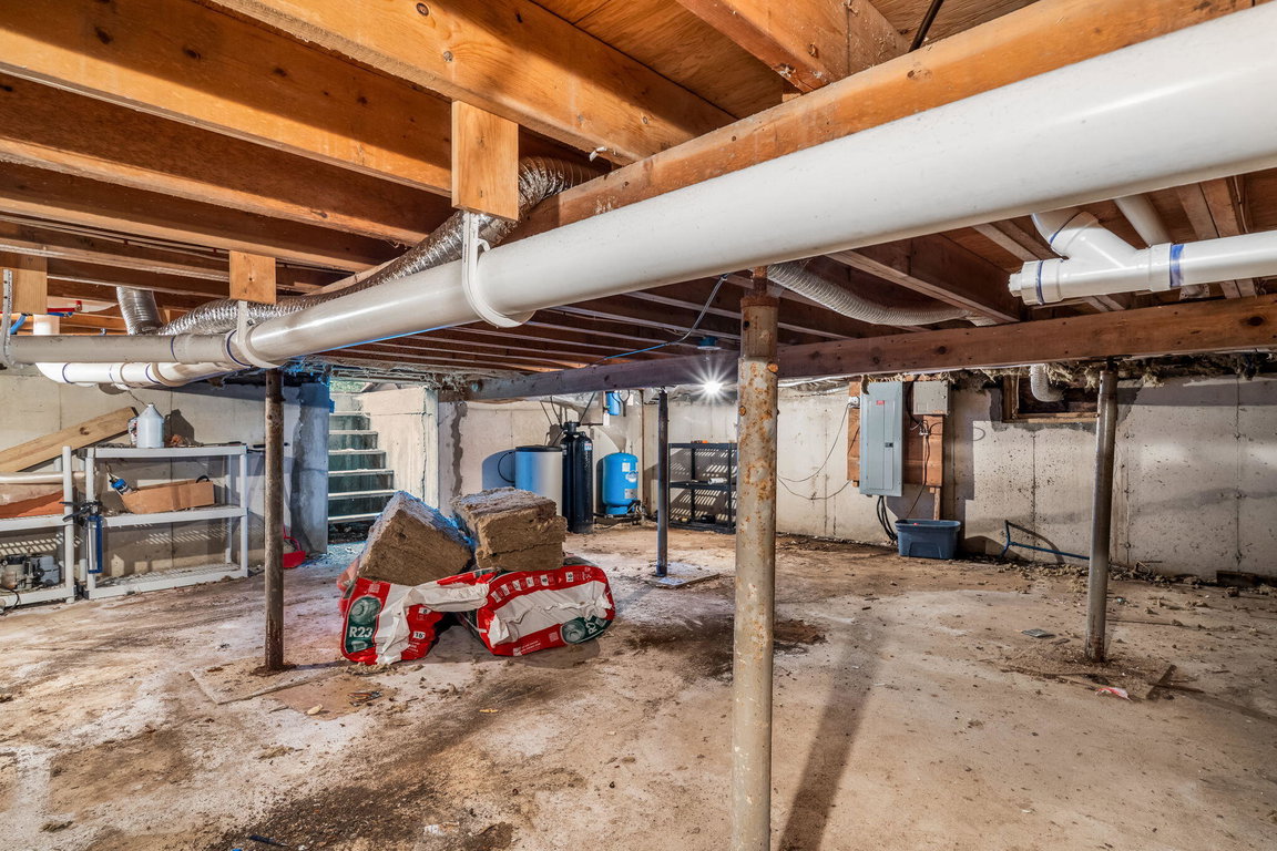 37-web-or-mls-633-morgan-bay-rd
