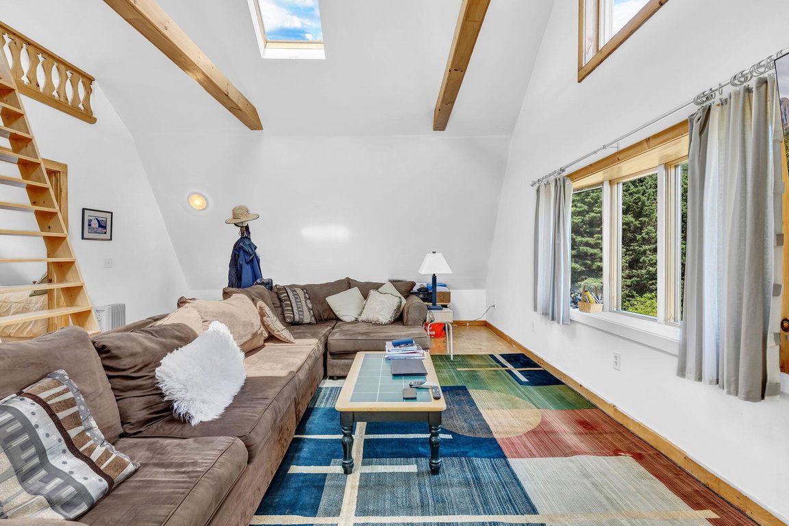 70-web-or-mls-456-cranberry-rd