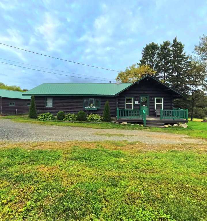 1999 Portage Road Portage Lake