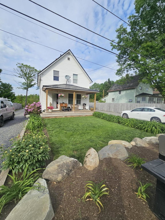 52 1st Street Milo